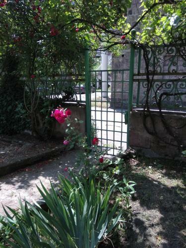 Hostal Family Guest House