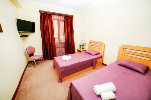 Amrots Hotel