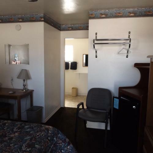 Lazy B Motel