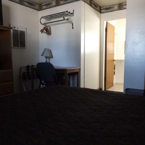 Lazy B Motel