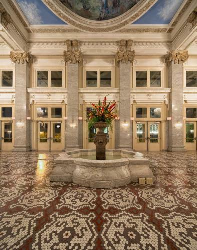 Hotel Bentley