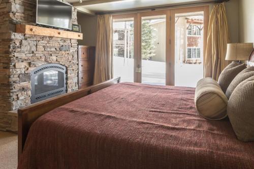 Moonlight Mountain Home-1 Shadow Ridge
