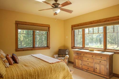 Mountain View Chalet