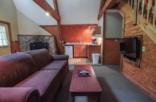 A-frame #12 - Hocking Hills Home