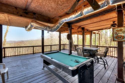 Cr`s_mountain_retreat