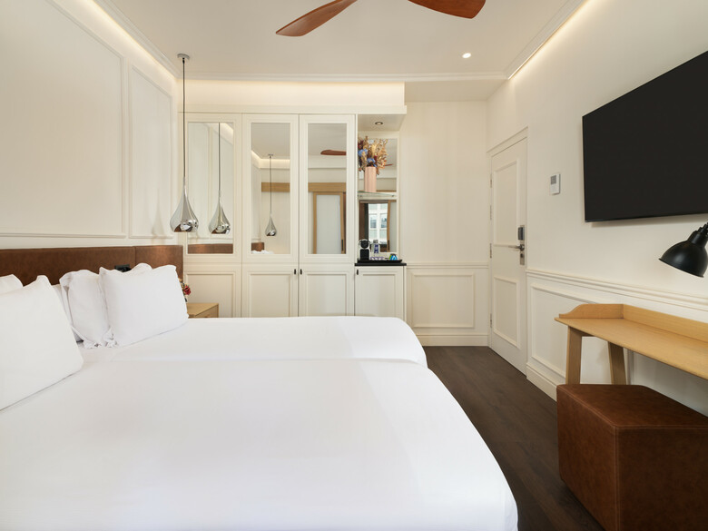 Hotel H10 Universitat