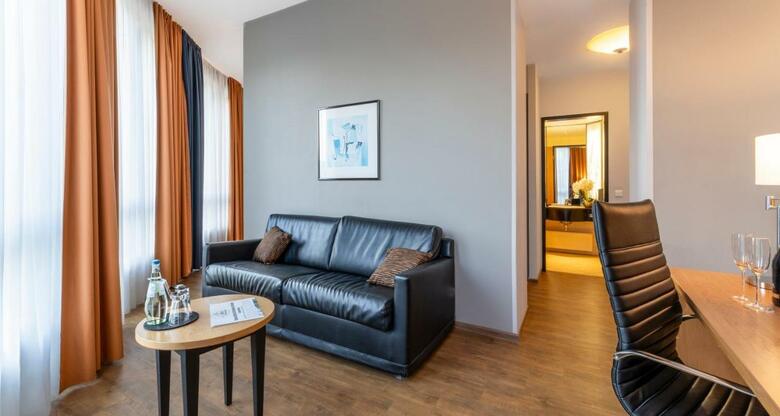 Hotel Plaza Premium K�ln