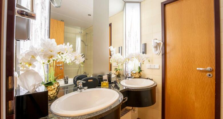 Hotel Plaza Premium K�ln