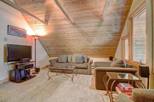 Wildernest Point Home