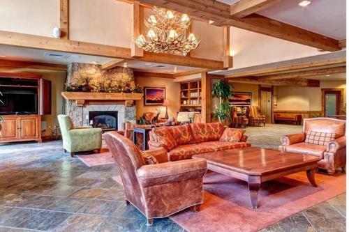 Mountain Thunder Townhouse�