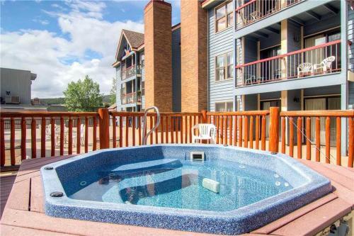 Apartamento River Mountain Lodge #e225f Condo