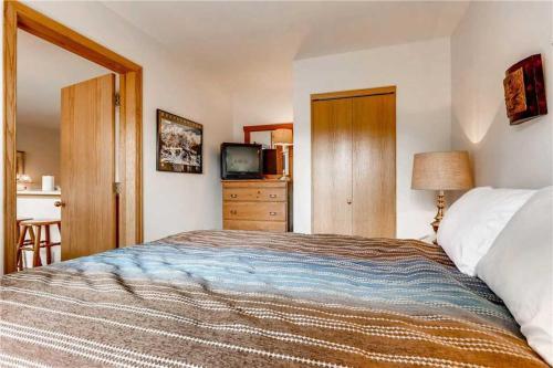 Apartamento River Mountain Lodge #e225f Condo
