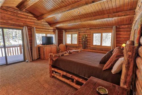 Black Bear Lodge (private Home)