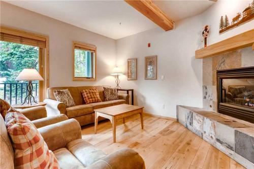 Twin Elk Lodge #a1