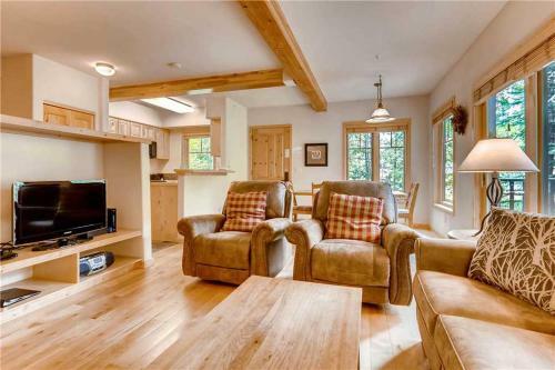Twin Elk Lodge #a1