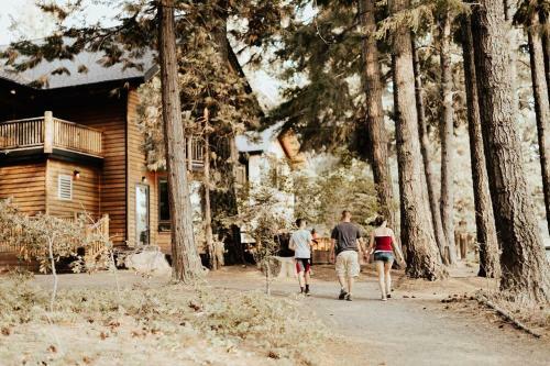 Hotel Suttle Lake & Boathouse