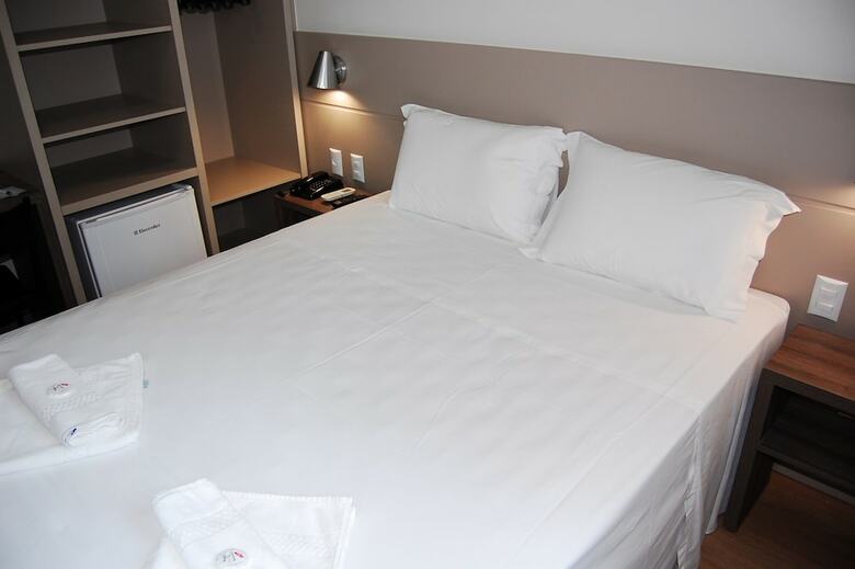 Hotel Valerim Itaja�