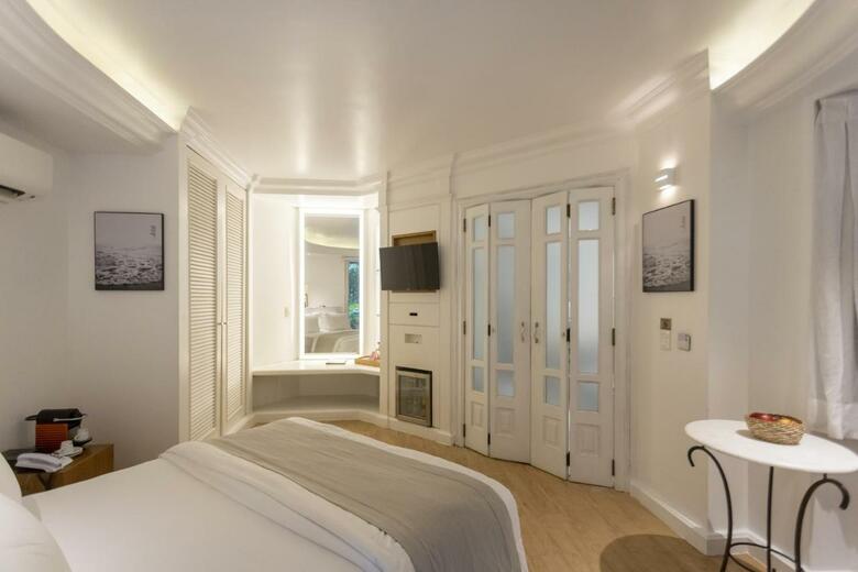 Hostal Felissimo Exclusive Hotel
