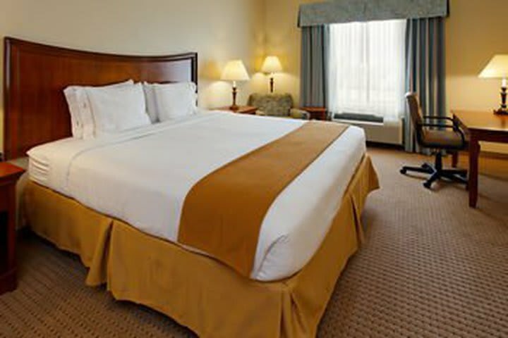 Hotel Holiday Inn Express & Suites - Dodge City