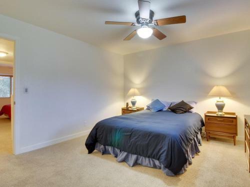 Crystal Waters Townhome