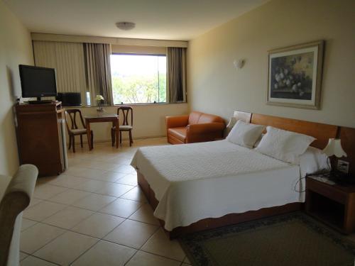 Hotel Dominguez Master