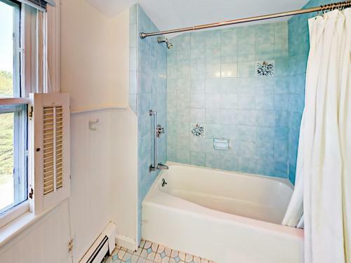 200 Shurtleff Rd Home