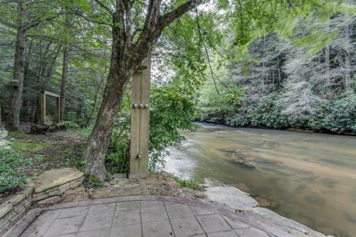 Fightingtown Creek Frontage Trinity Waters