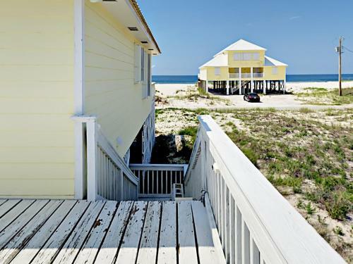 Between The Gulf & The Bay Home