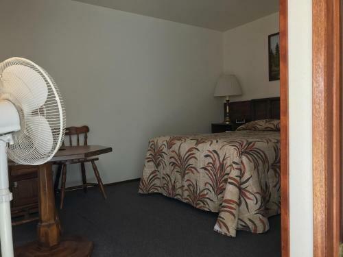 Far West Motel