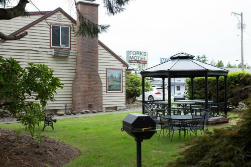 Forks Motel