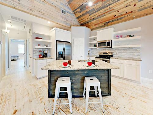 121 Laguna Village Dr Home
