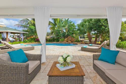 Deerfield Beach Tropical Oasis