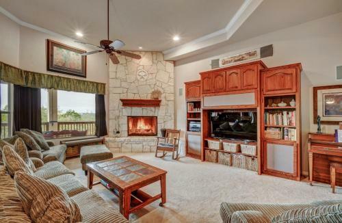 218 Sundown Ridge Home