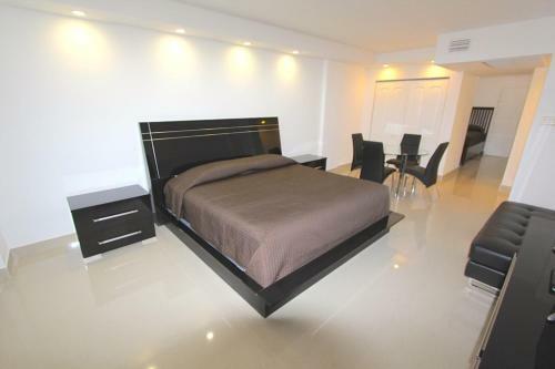 Three-bedroom Collins Apartment #201