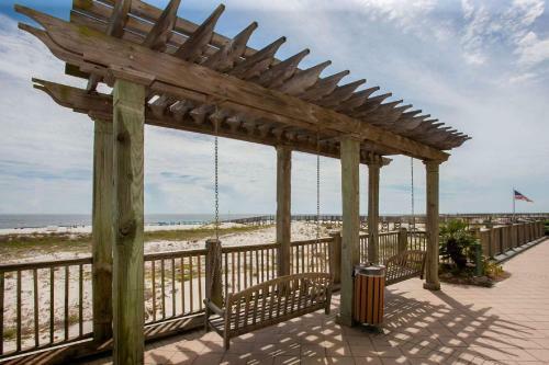 Beach Club A-1904