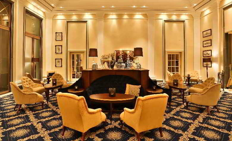 Hotel Excelsior Ernst