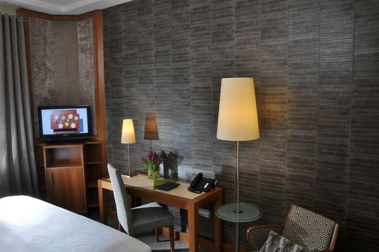 Top City Line Hotel Eggers(.)