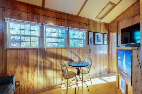 Rocky Creek Cabin B