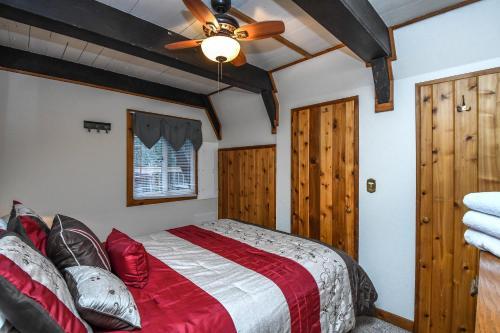 Hideaway Two-bedroom Cottage