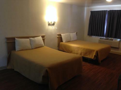 Mount-n-lake Motel