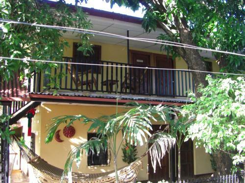 Hostal Charly�s Guest House