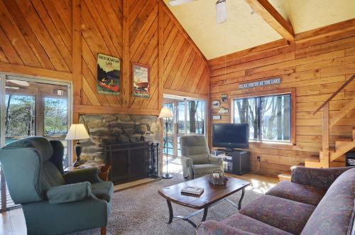 Villa Lakeside Cabin