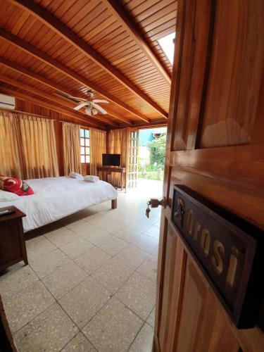 Turrialba Bed & Breakfast
