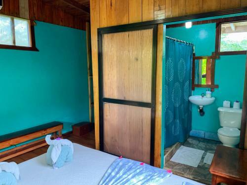 Las Cotingas Lodge