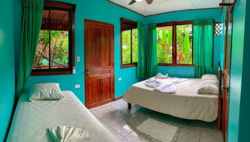 Las Cotingas Lodge