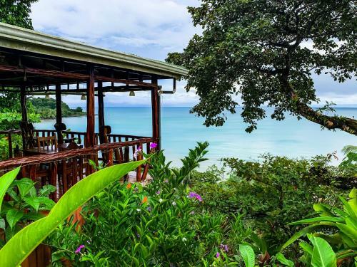 Las Cotingas Lodge