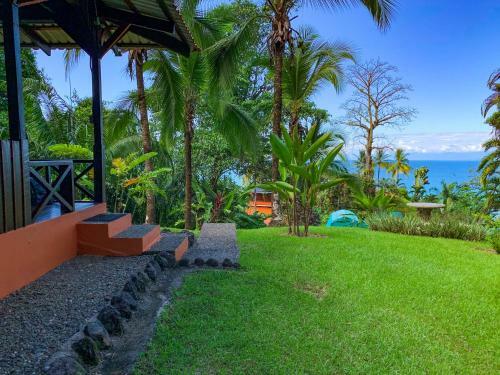 Las Caletas Lodge