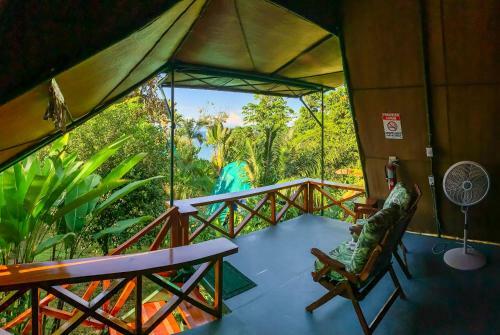 Las Caletas Lodge