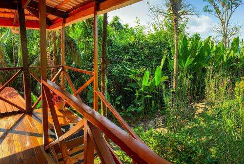 Las Caletas Lodge
