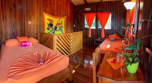 Las Caletas Lodge